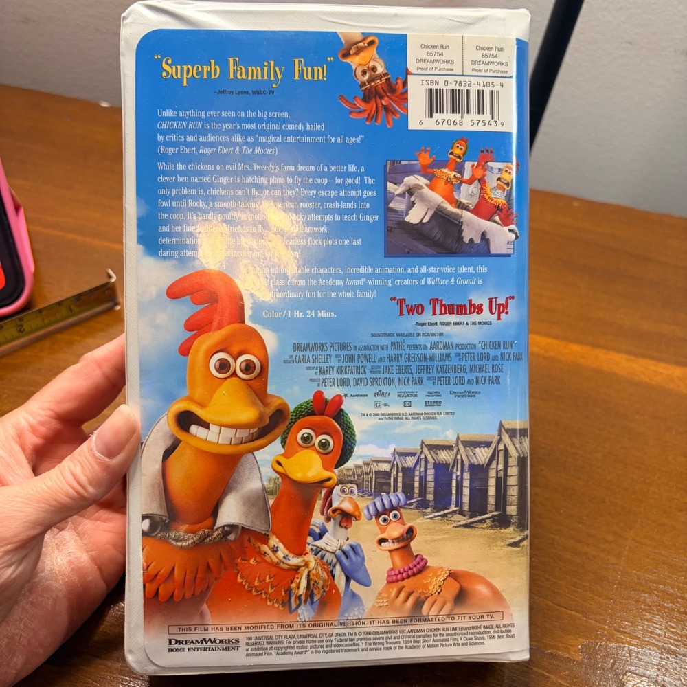 Chicken Run VHS Movie DreamWorks 2000 Clamshell Case Animated Comedy G Rated - Picture 4 of 5